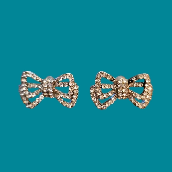 3/$30 Vintage Rhinestone Paved Coquette Bow Holiday Post Earrings - Picture 1 of 5